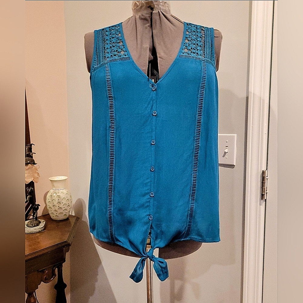 NWOT 14W Lane Bryant Sleeveless Blouse